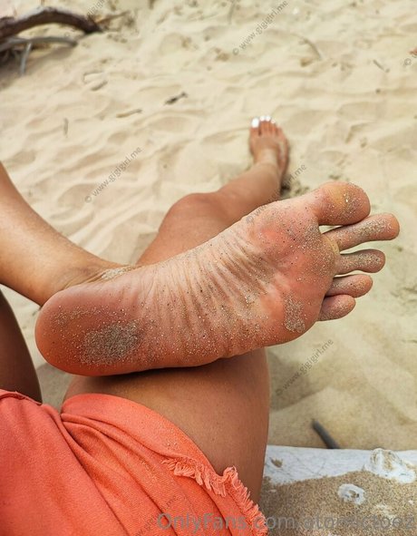 atomictoez porn actress image