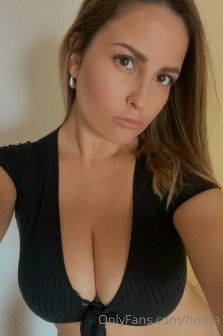 tinitta model pretty pictures