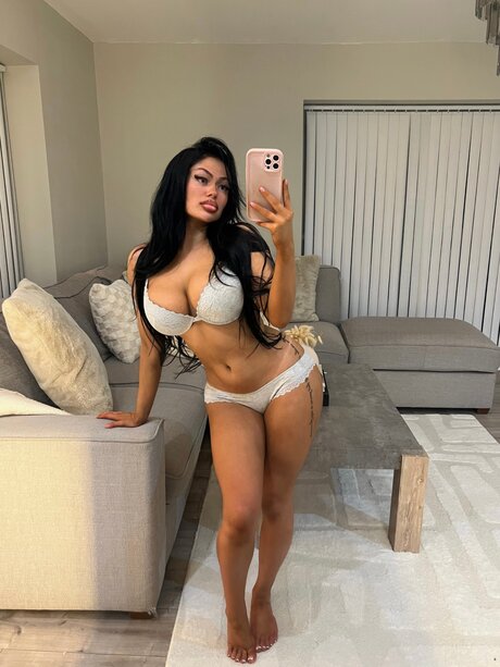 Hollyydollyy model pornographic galleries