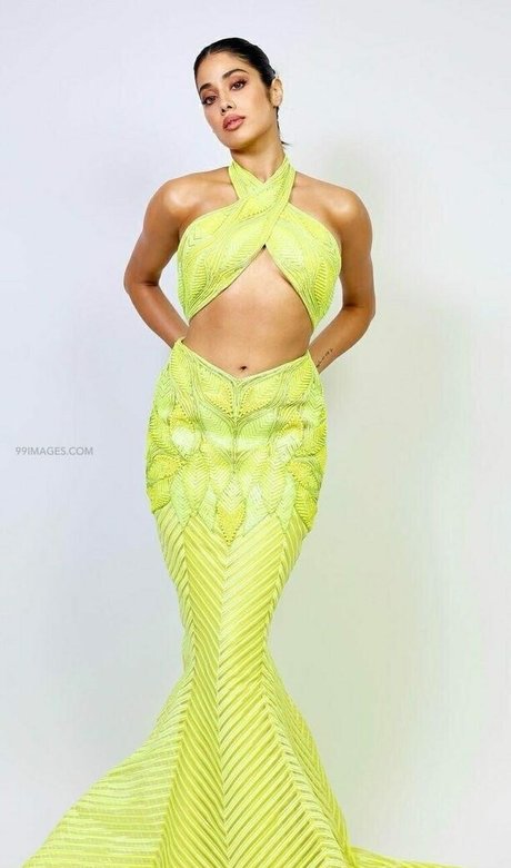 Janhvi Kapoor art model images