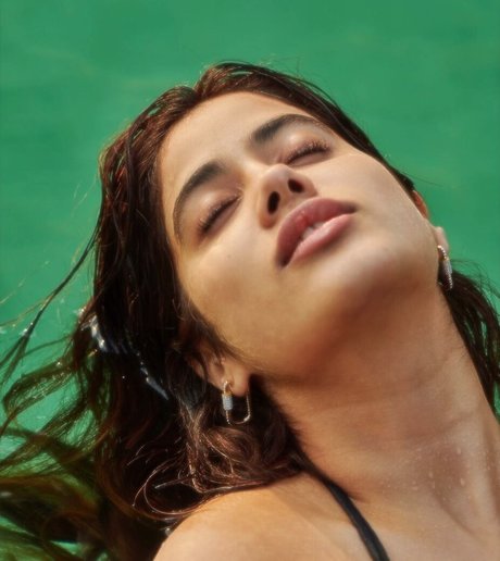 Janhvi Kapoor nice pornstar galleries