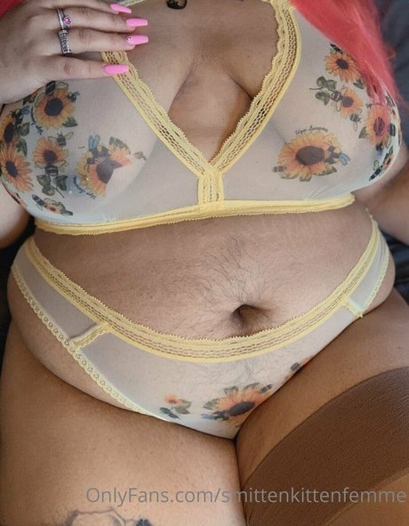 smittenkittenfemme naked model photos