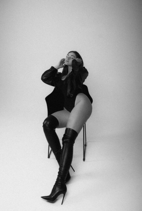 tasha fit2 pornographic star photo