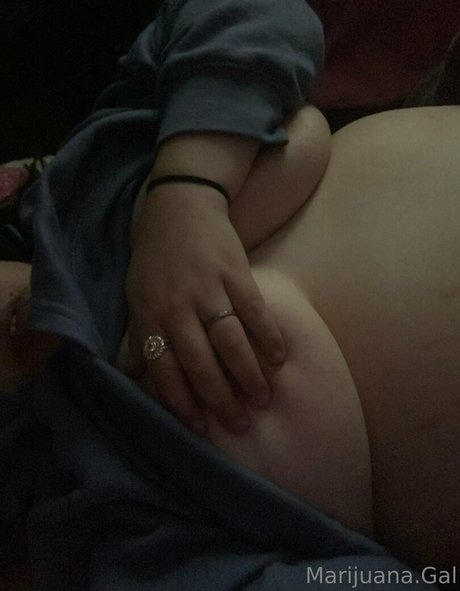 marijuanagal profile pic