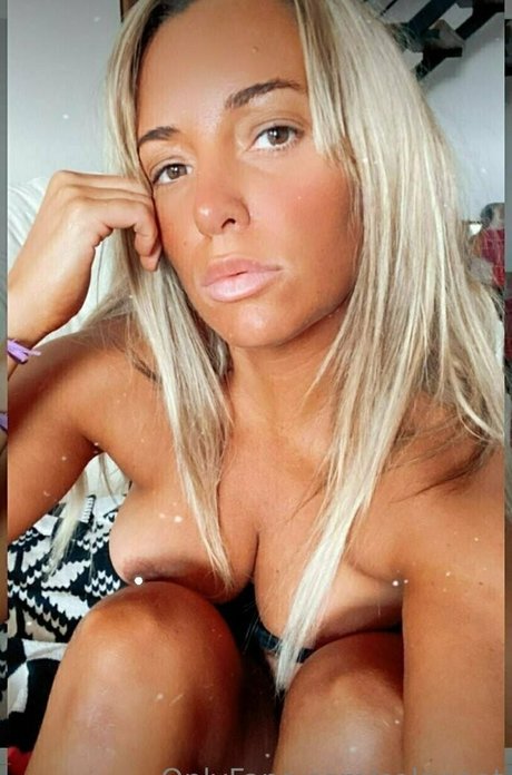 solanaat model naked galleries