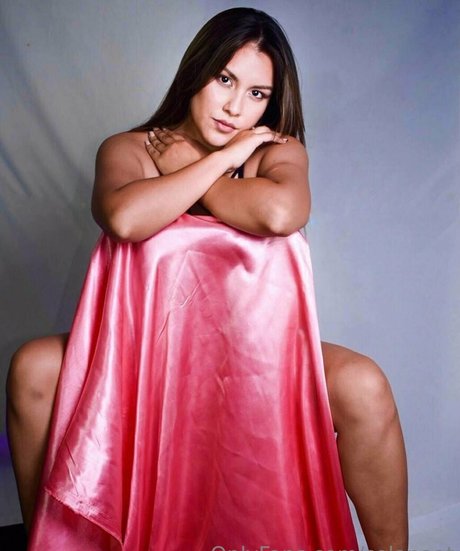 solanaat perfect actress pic