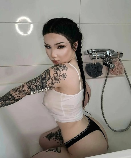 skylarwhitevip free pornstar pics