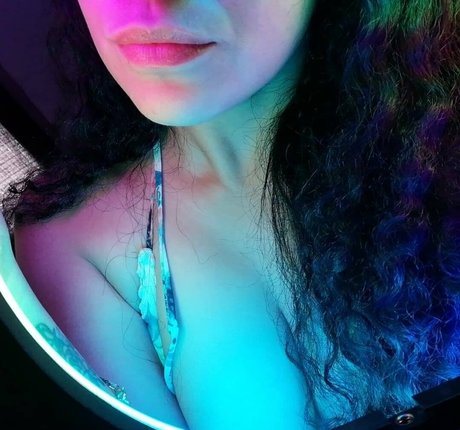 agathadollyfree top model pic