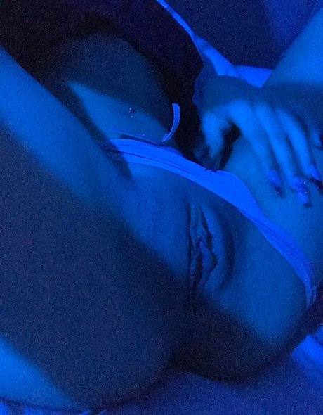 Rochiii222 model sex photos