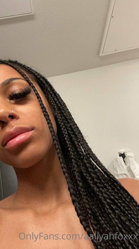 aaliyahfoxxx adult star galleries