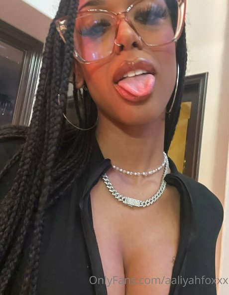 aaliyahfoxxx model xxx image