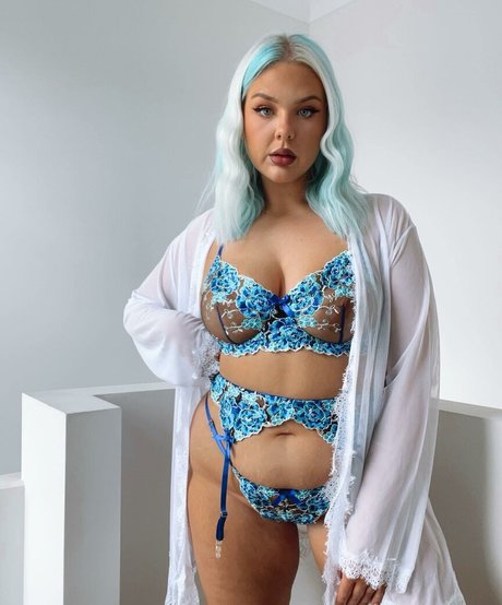 _laurenbrianna star nudes gallery