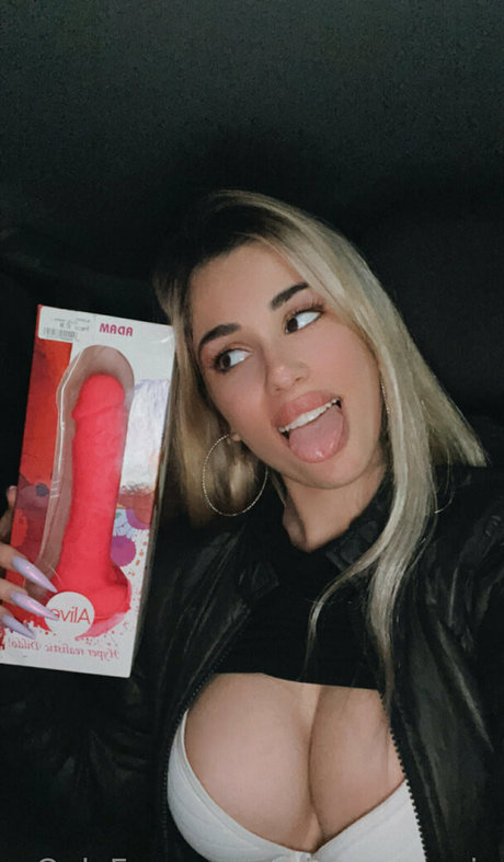 crisvqueenvip nudes star picture