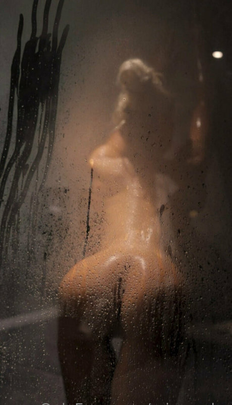 miarosebx hot pornstar images