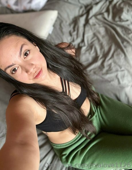 mialove1126 pornstar best image