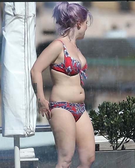 Kelly Osbourne xxx star images