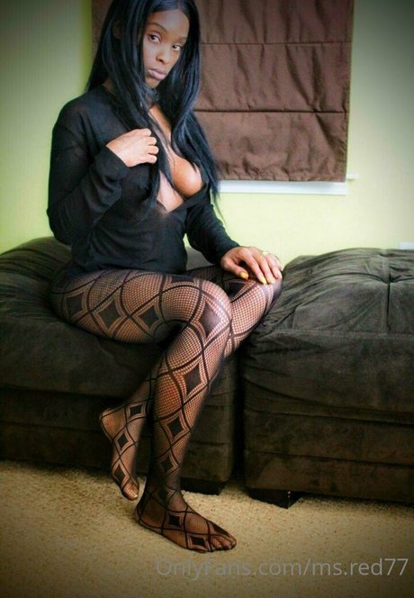 ms red77 high quality actress image