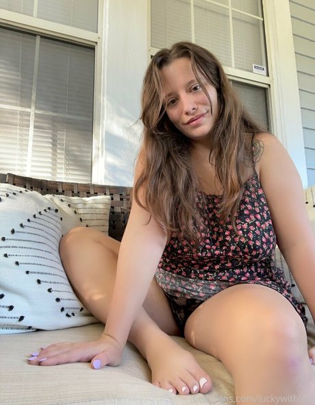 luckywithlola star erotic photos