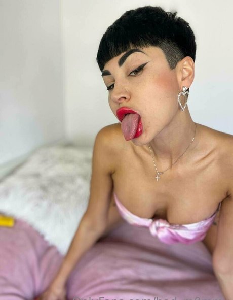 bad m0mmy pretty pornstar img