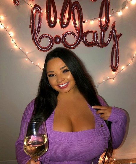 Jenn M model erotic photo