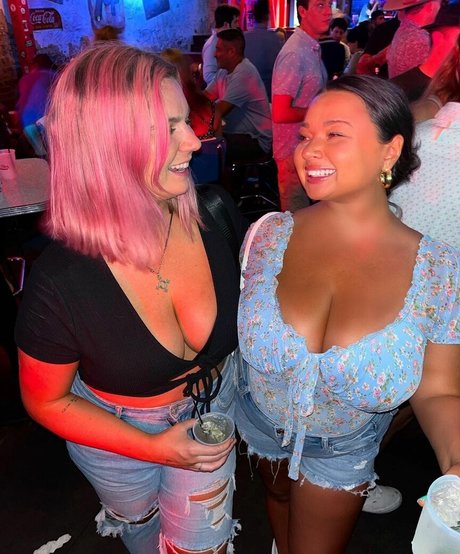 thai ladyboy onlyfans beautiful porn pics