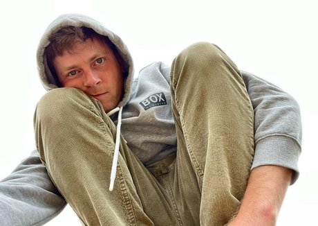 pupkurt nudes actress pic