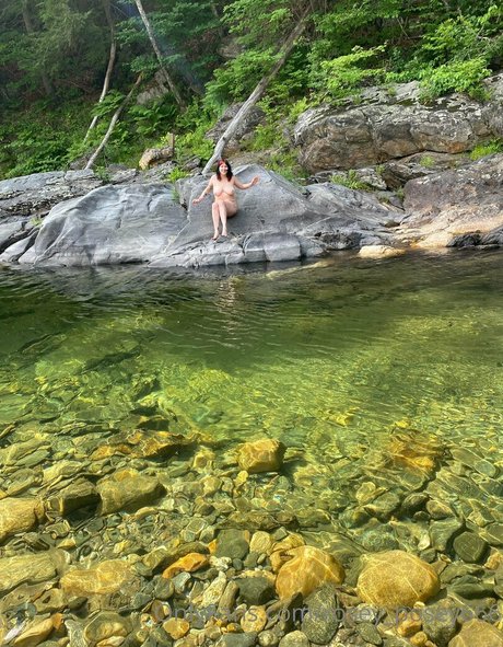 Rosey posey666 porn model pic