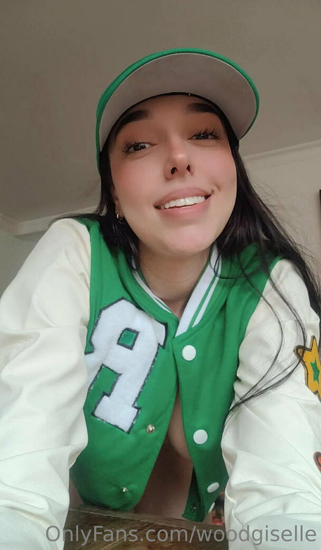 woodgiselle star top photos