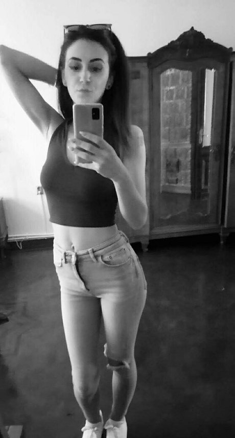 evabanefree sexy actress galleries