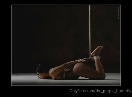 mrs mazikeen model sexy photos