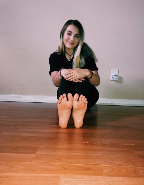 rhiannon goddess sexy actress img