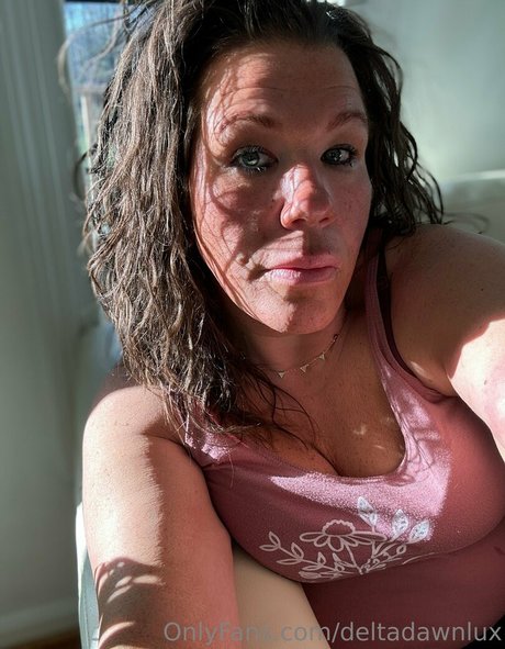 deltadawnlux hd pornstar pic