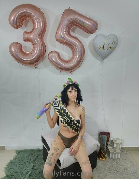 misslittle420 art actress photo