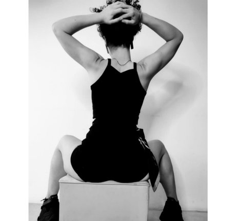 theladyfromshanghai erotic model archive