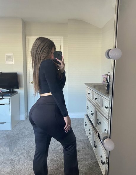 Abgxlina naked model pics