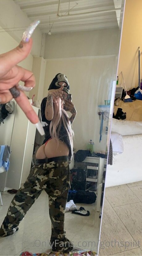 gothspiiit nudes model pictures