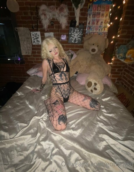 gothspiiit pornstar naked pics