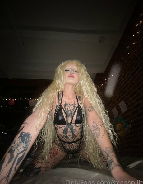 gothspiiit pornstar erotic photo