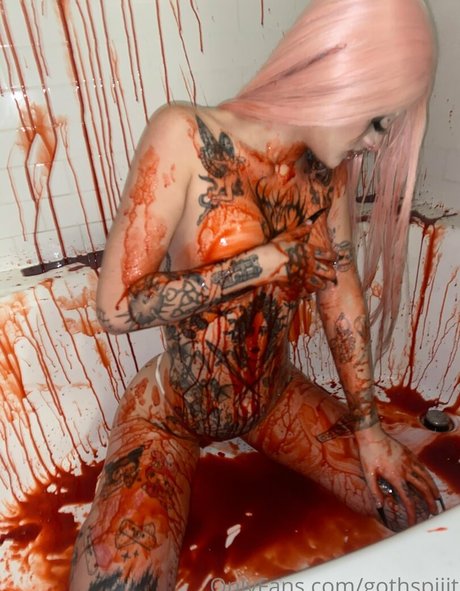 gothspiiit model erotic pictures