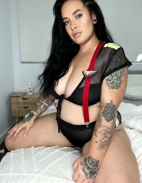 justyouraveragemum x art star pics