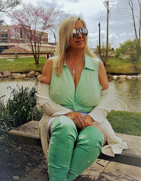 indyhw high quality pornstar picture