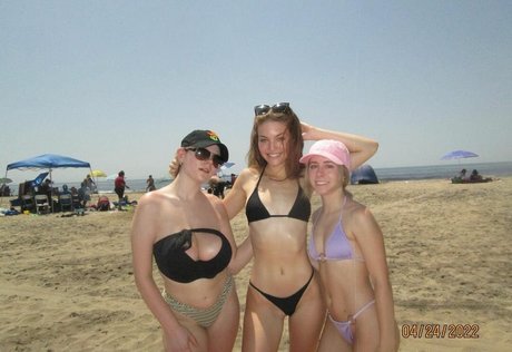 Emily V model nudes image