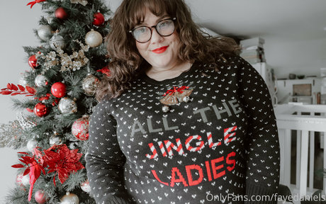 fayedaniels xxx model pics