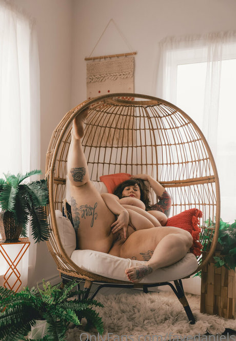 fayedaniels exclusive pornstar image