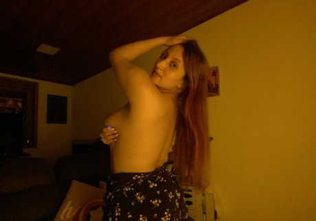 officialmila model naked img