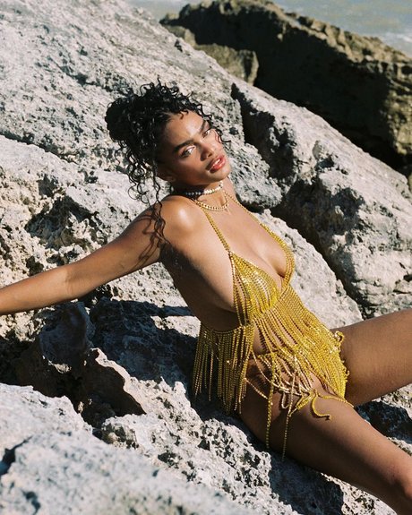 Aslayy Baugh star pornographic pics