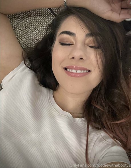 Naughtyrider69 beautiful model image