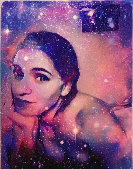 brunette beauty86 art star pictures