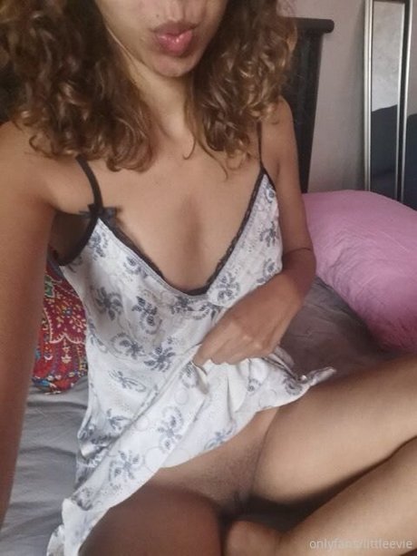 Littleviee pornstar pretty photo