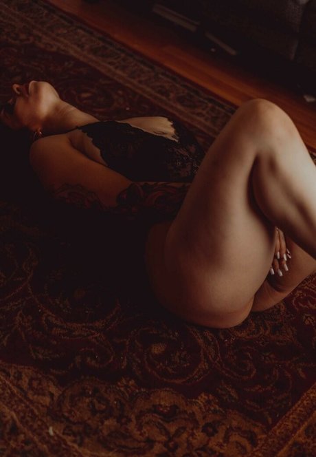 Thatsoraven95 xxx star picture